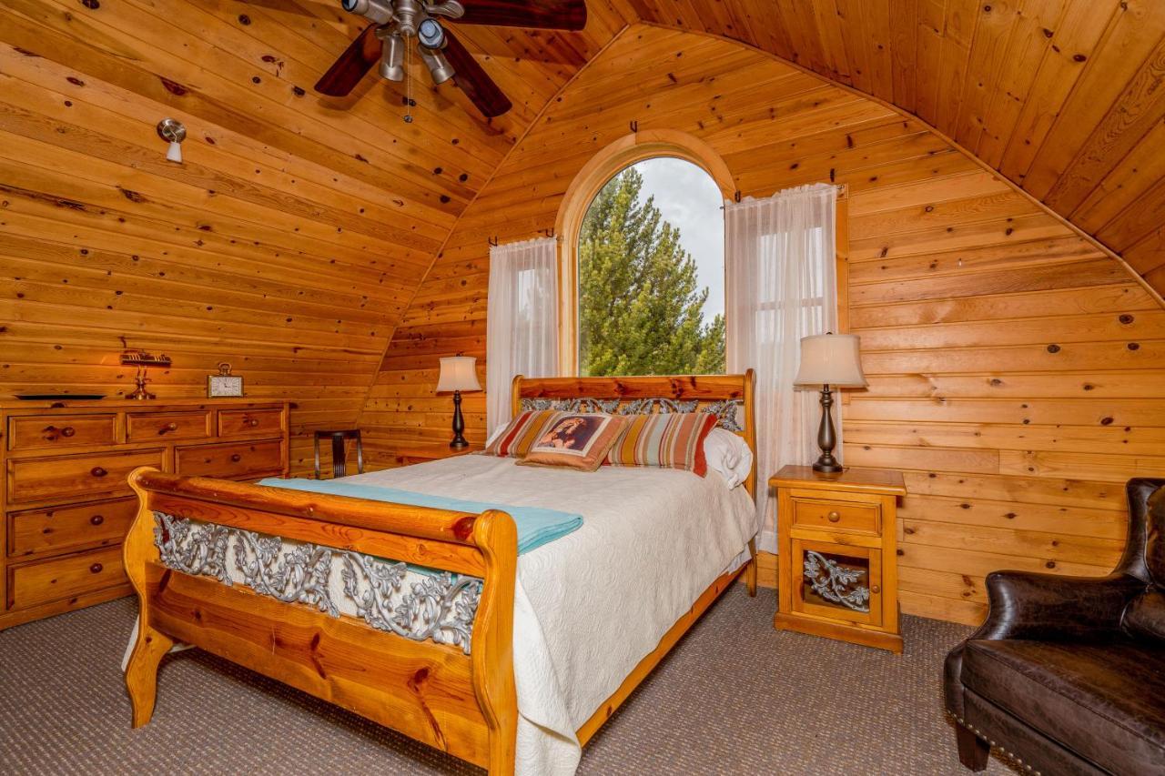 Forest Edge Home West Yellowstone Buitenkant foto